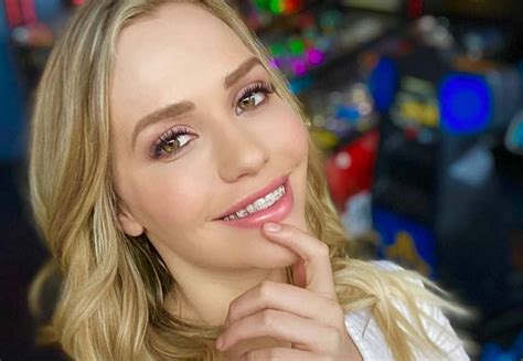 mia malkova noticias|Mia Malkova revela lo inimaginable dentro de la industria del cine ...